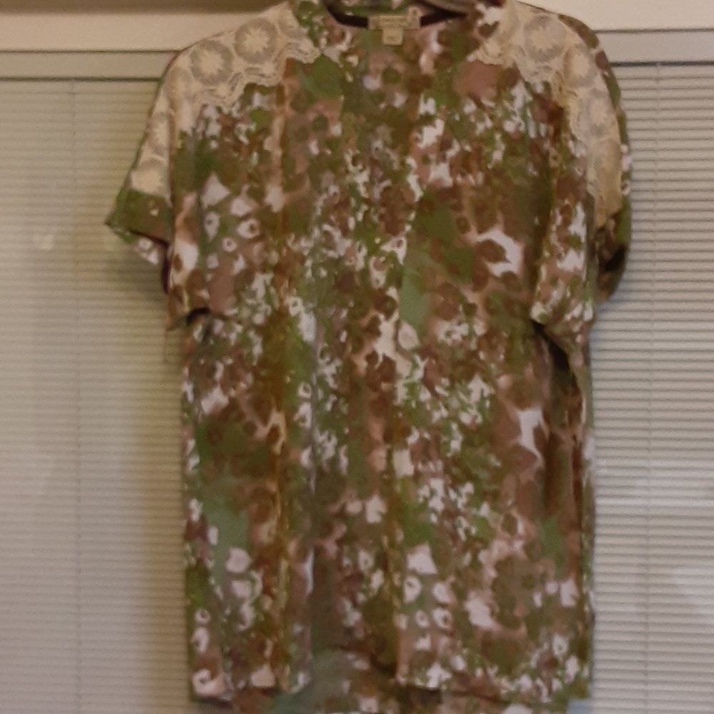 Emerge top